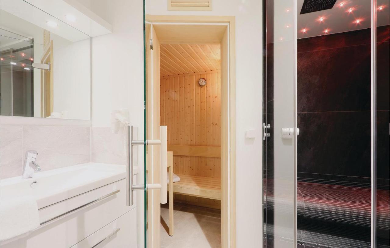 Cozy Apartment In Luebeck Travemuende With Sauna Kültér fotó